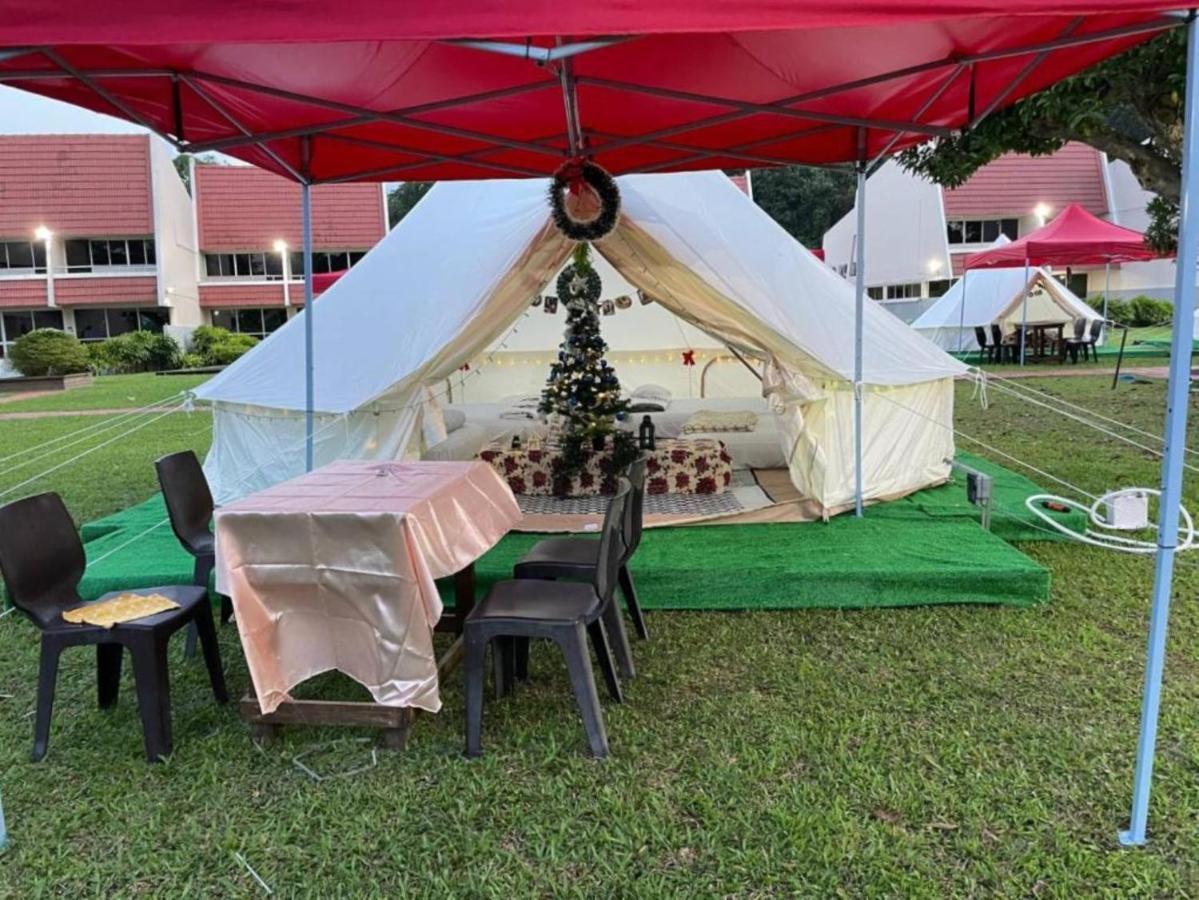 Campingplatz Seaside Glamping@heritage Chalet Singapur